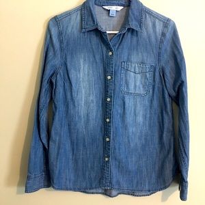 Women’s Old Navy Classic Denim Shirt Small